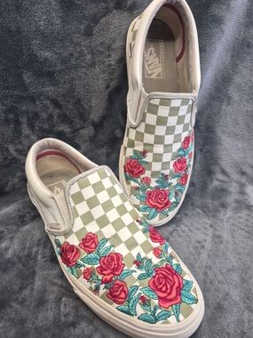 Classic Vans Slip-Ons, Checkers  Rose Embroidered LEATHER Size Men 8.5 Womens 10